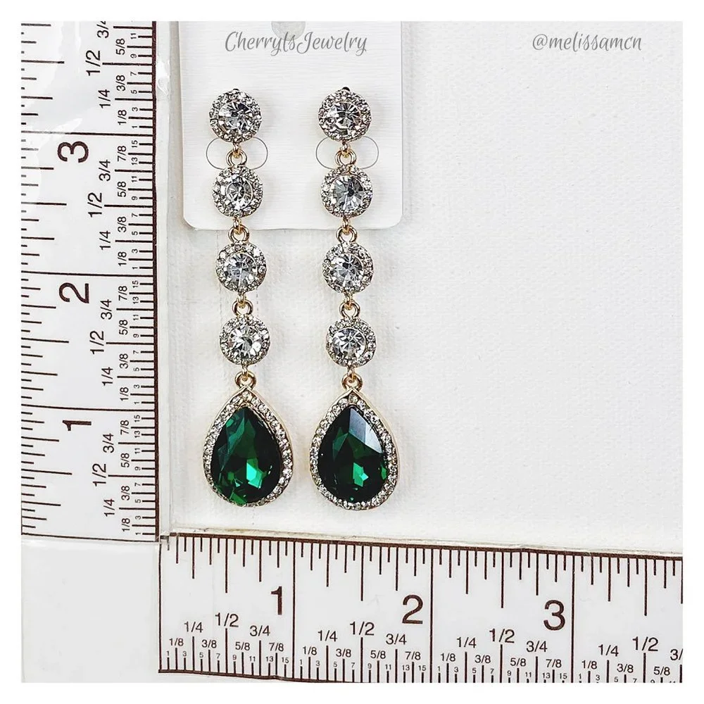 Long Green Crystal Dangle Earrings Light Comfortable Special Occasion Spa… - Picture 4 of 5